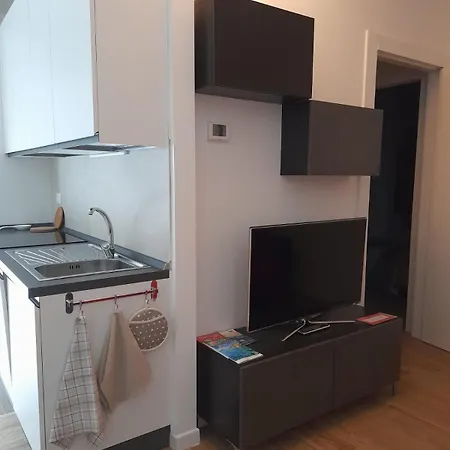 The Blue Nest - Red Near 5 Terre Apartmán *