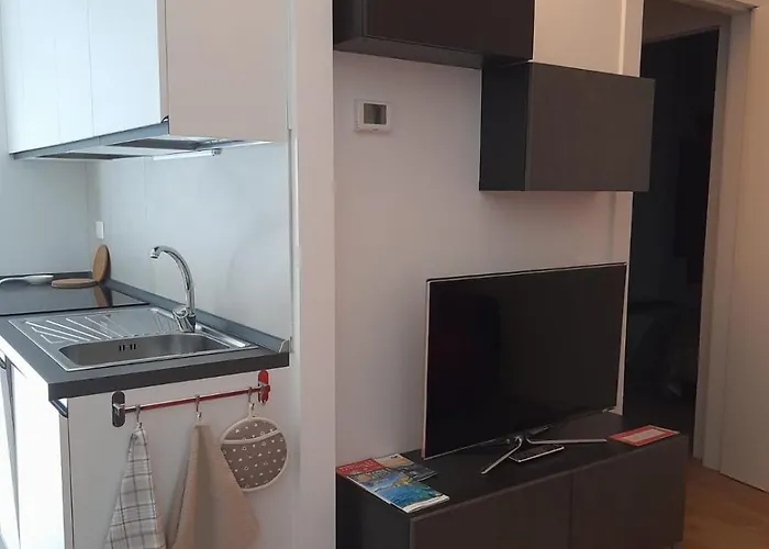 The Blue Nest - Red Near 5 Terre Apartmán *